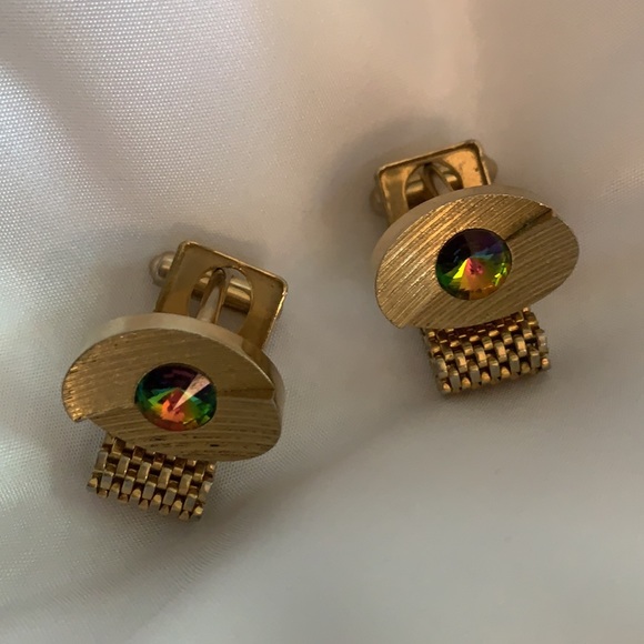 Vintage mesh gold tone with jewl cufflinks - Picture 3 of 7